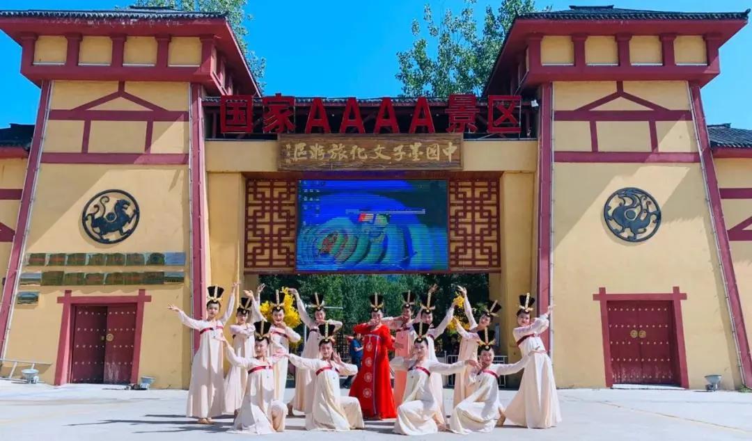 小丑明星,小丑明星，悲喜交織的舞臺傳奇