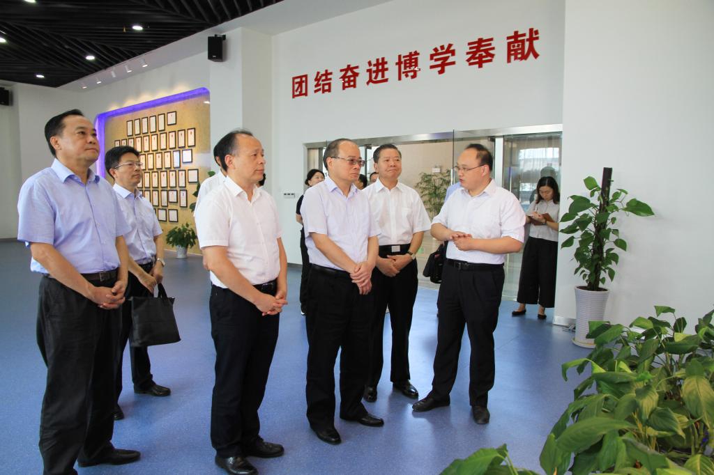 安理家園最新動態(tài)，學(xué)習(xí)之光照亮未來，自信與成就感的培育地